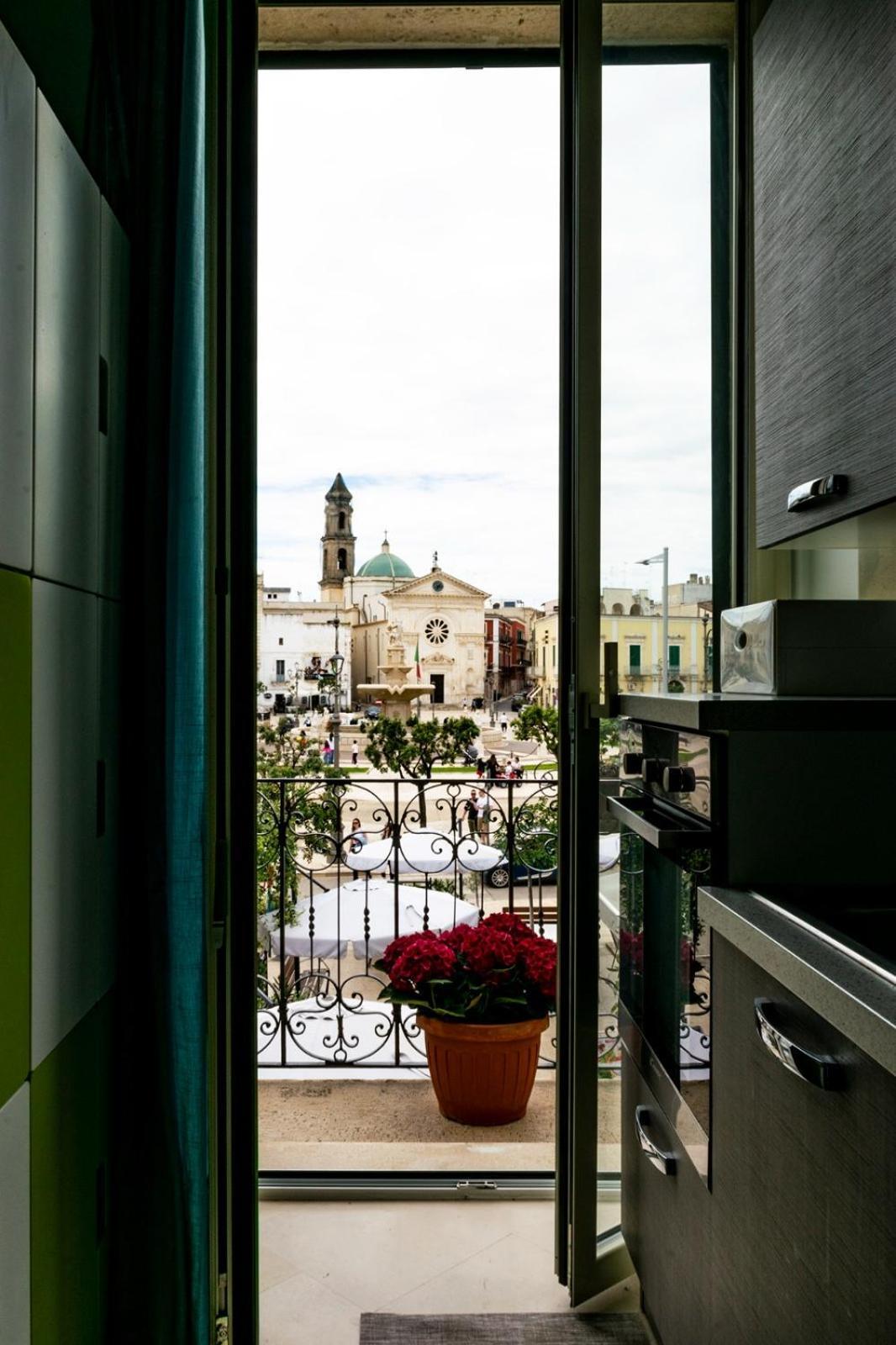 Palazzo Vaaz Apartment Mola di Bari Exterior photo